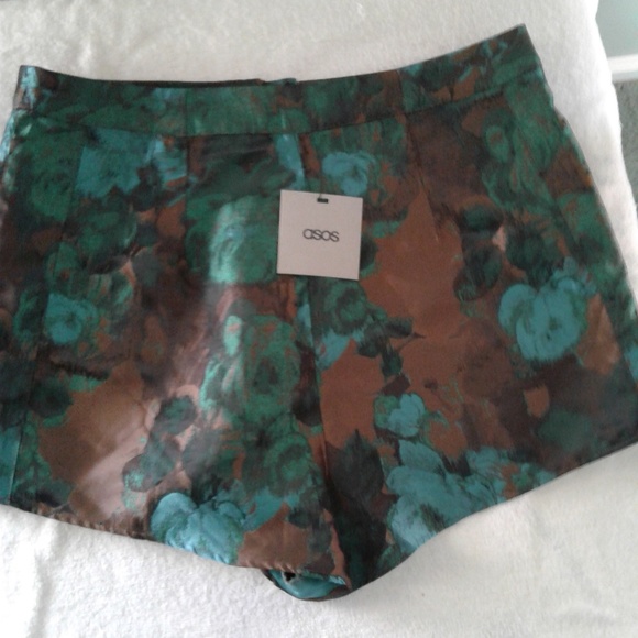 ๐ป ASOS High Waisted Shorts ๐ป - Picture 1 of 5